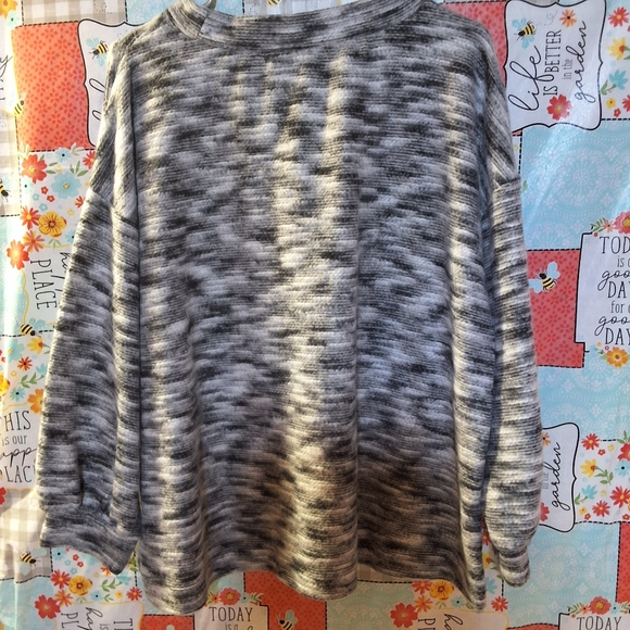 NWOT VINCE CAMUTO BRUSHED SLUB BUBBLE SLEEVE SWEATER - Picture 5 of 9